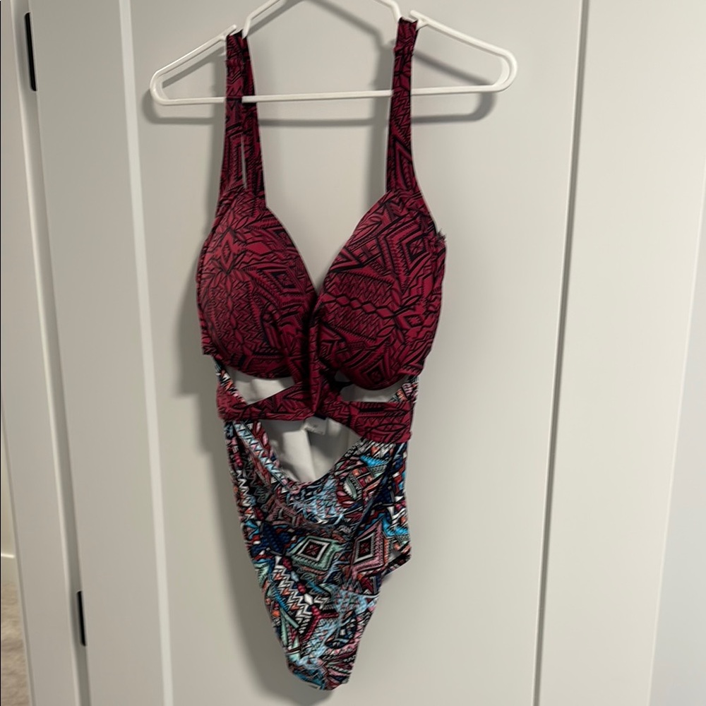 Swimsuits For All Vibrant Geometric One-Piece